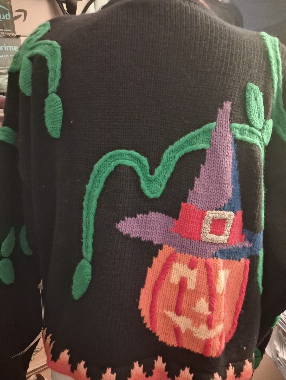 Used,not new,never worn chunky crew neck pumpkin embroidered sweater size 2 m-l. - Picture 8 of 8